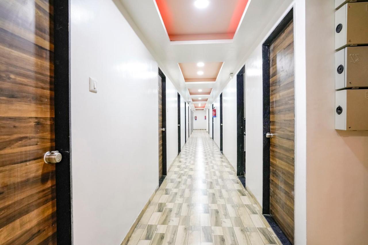 Hotel Fabexpress Blue Stone Surat Exterior foto