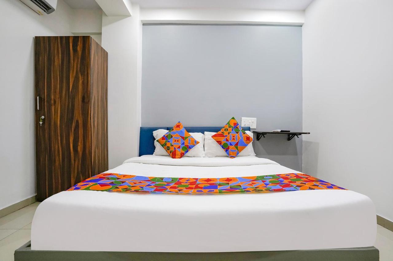 Hotel Fabexpress Blue Stone Surat Exterior foto